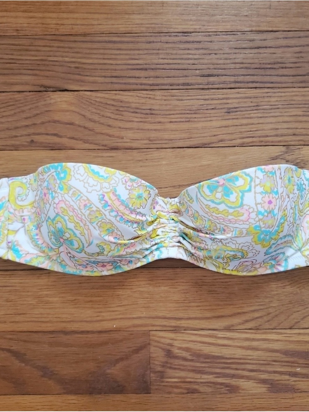 Victoria’s Secret Paisley Bandeau Bikini Top 34B Pastel Swim